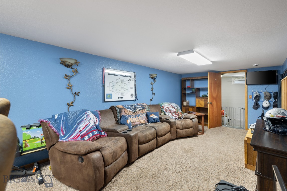 1905 W Park Avenue Property Photo 29