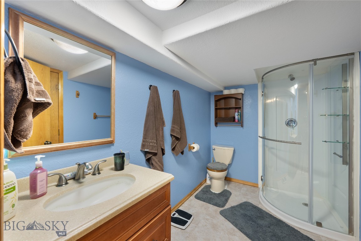 1905 W Park Avenue Property Photo 33