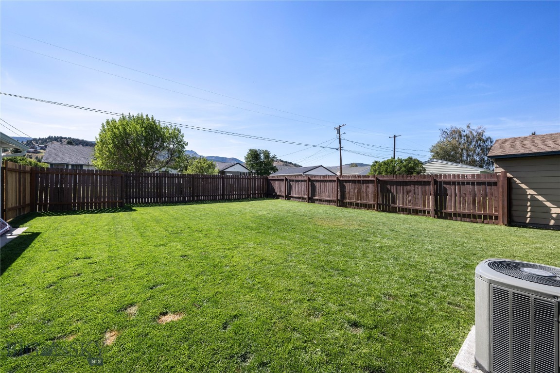 1905 W Park Avenue Property Photo 37