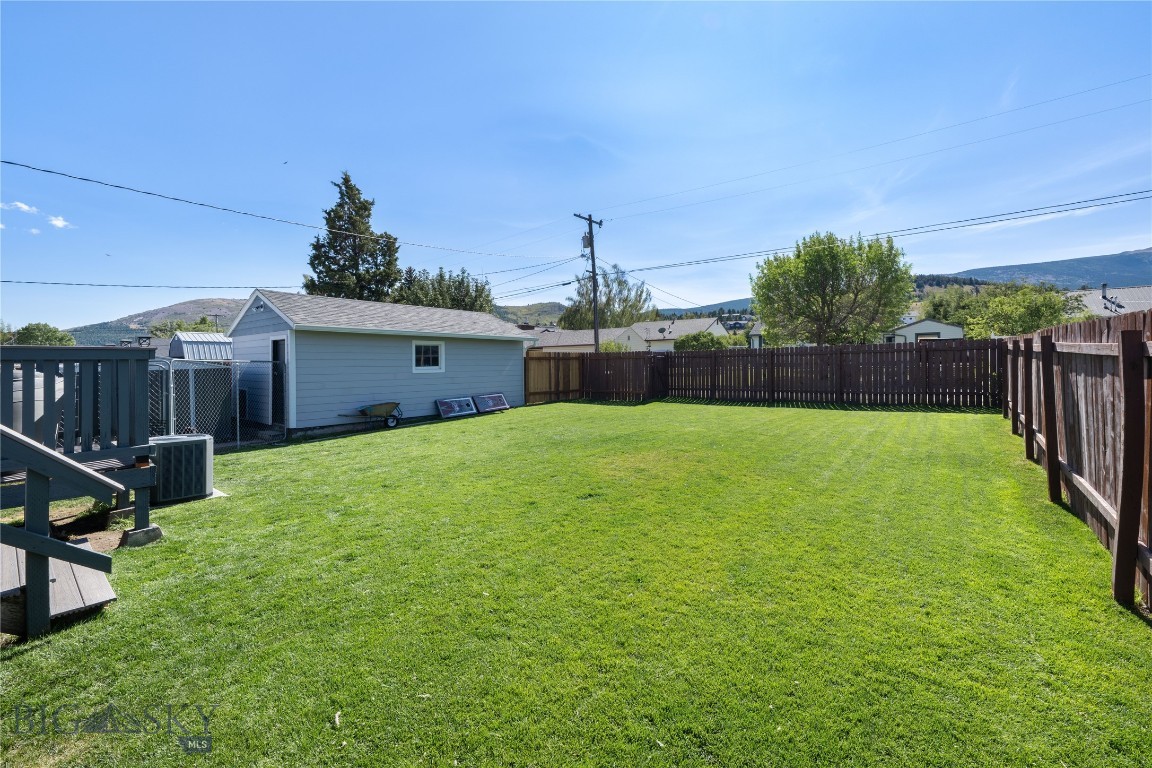 1905 W Park Avenue Property Photo 38