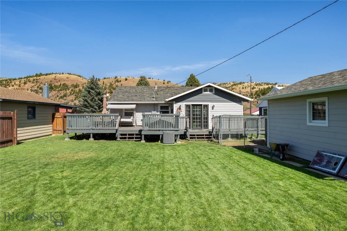 1905 W Park Avenue Property Photo 41
