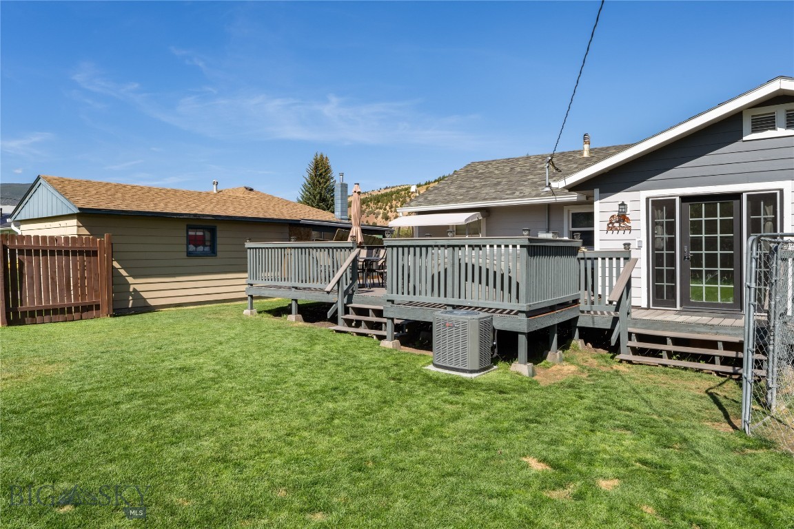 1905 W Park Avenue Property Photo 42