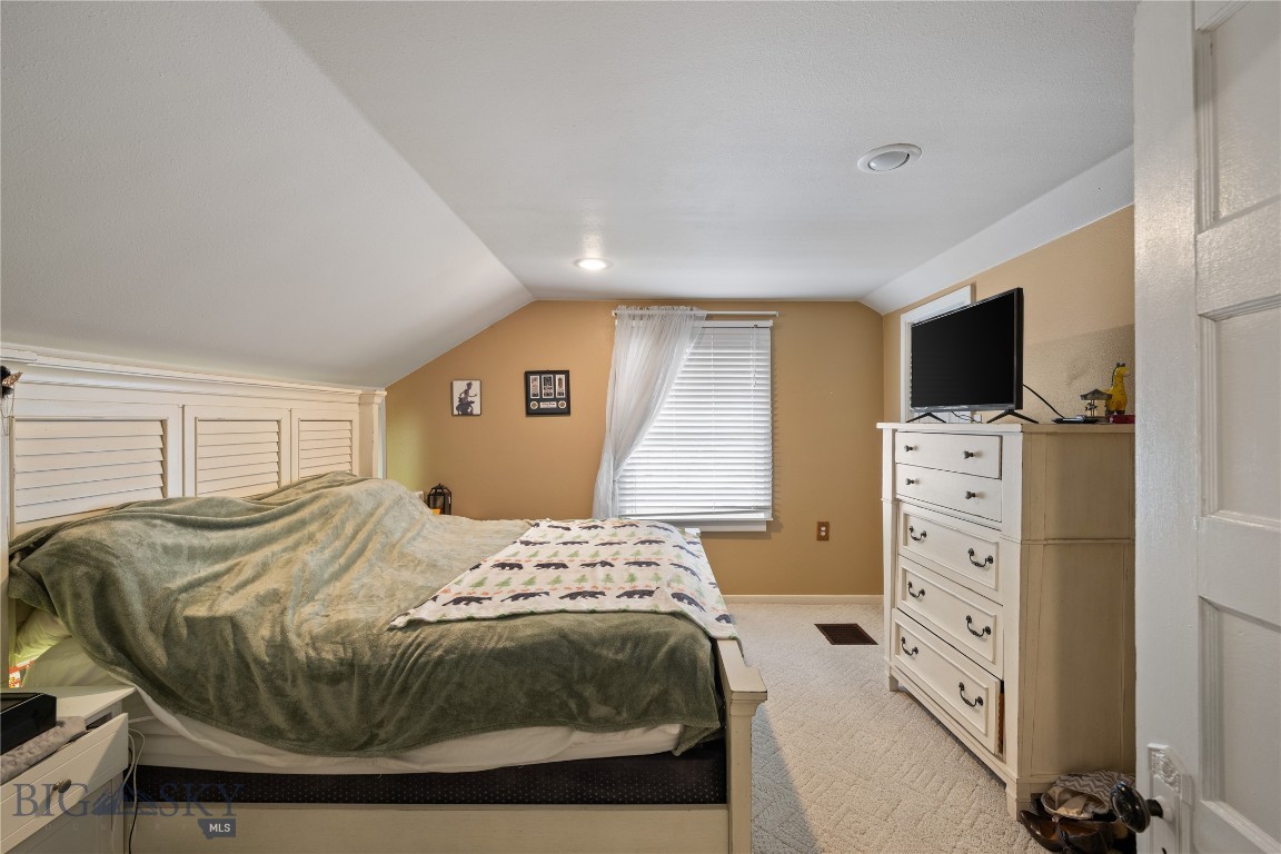 620 Ash Street Property Photo 25