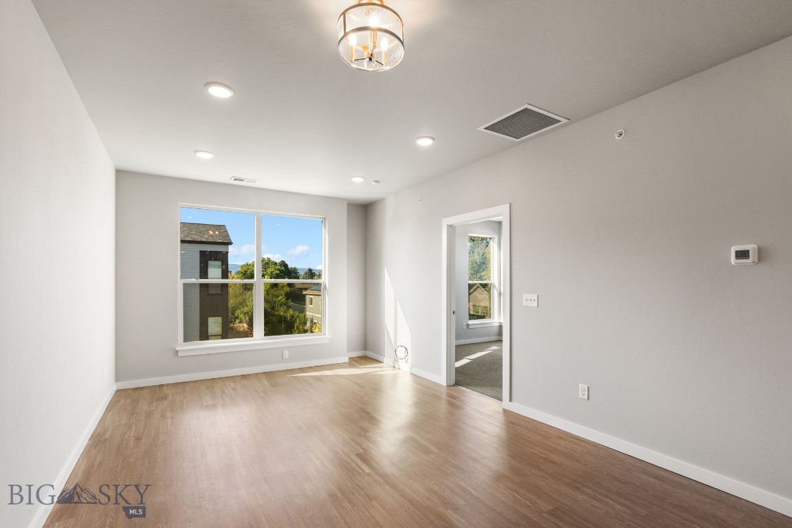2720 Sartain 304b Property Photo 16