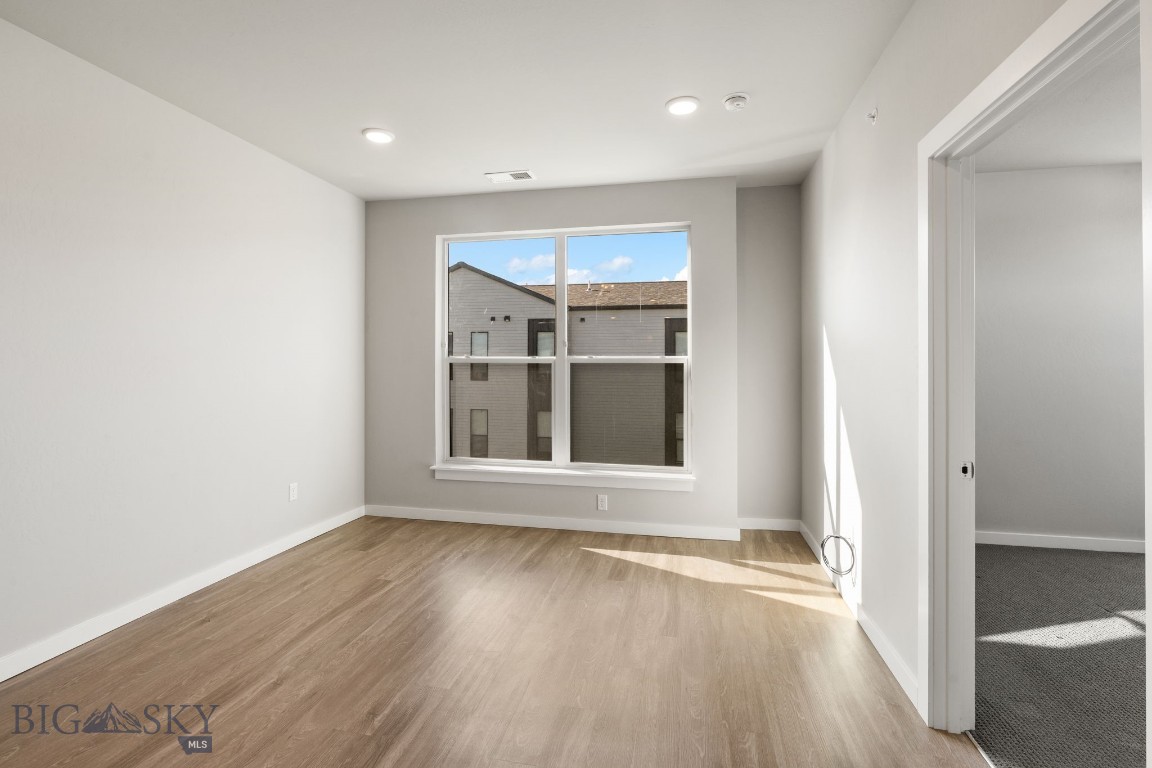 2720 Sartain 304b Property Photo 17