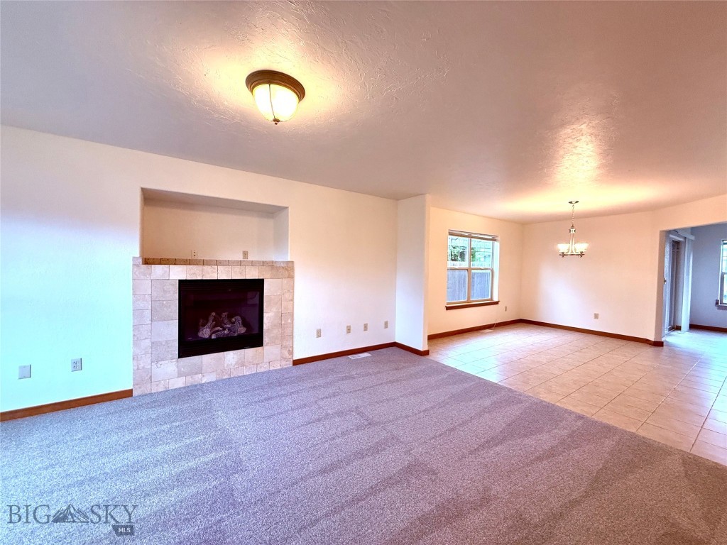 4662 Glenwood Drive Property Photo 2