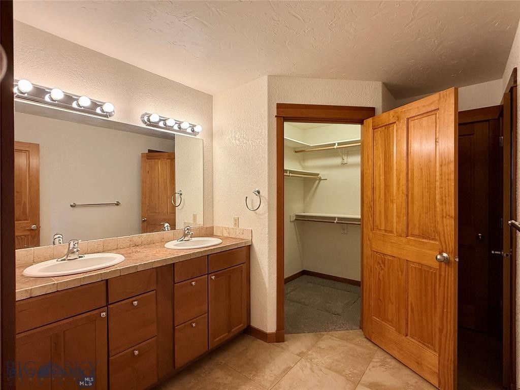 4662 Glenwood Drive Property Photo 10