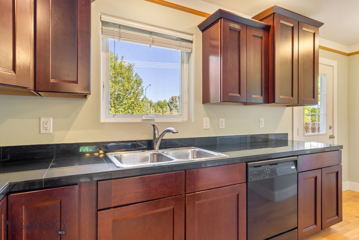 2789 Hedgerow Court Property Photo 11