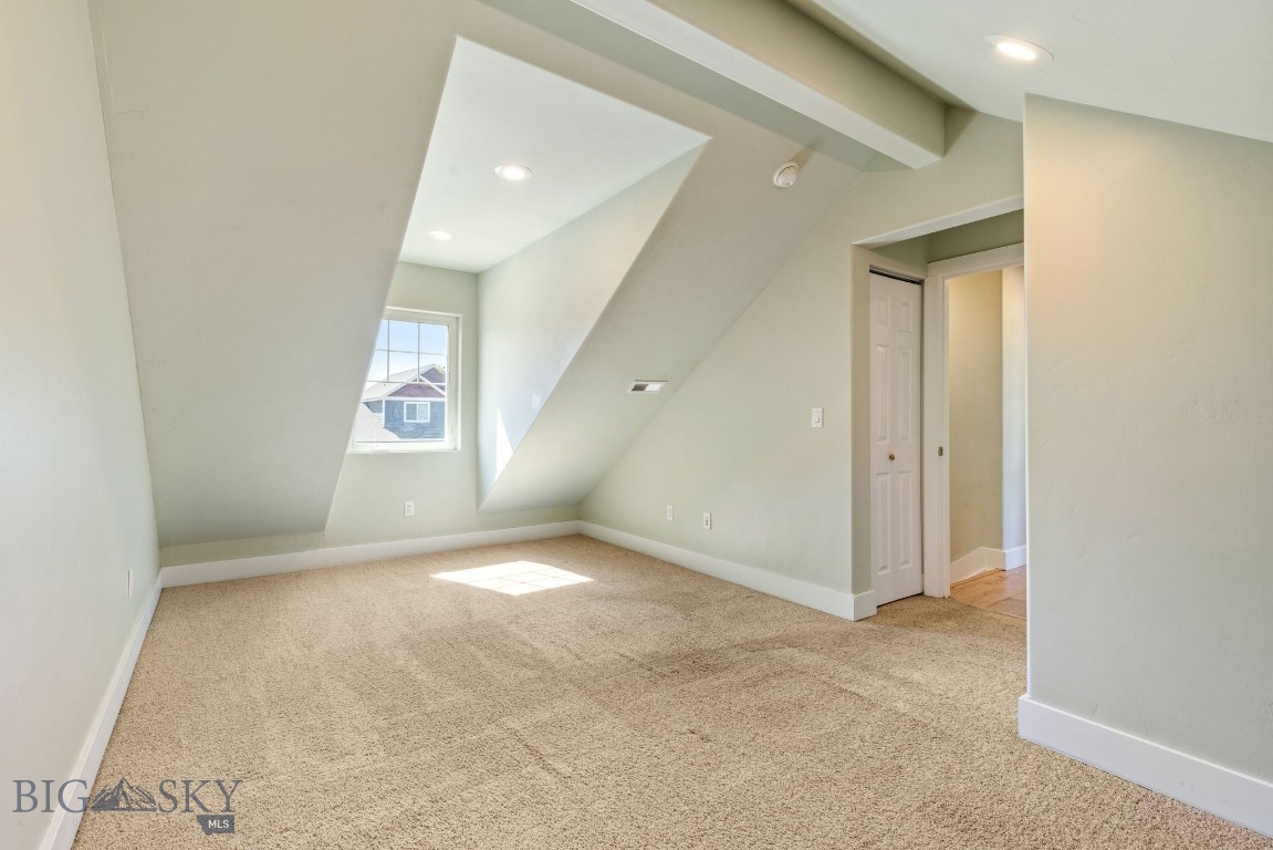 2789 Hedgerow Court Property Photo 32
