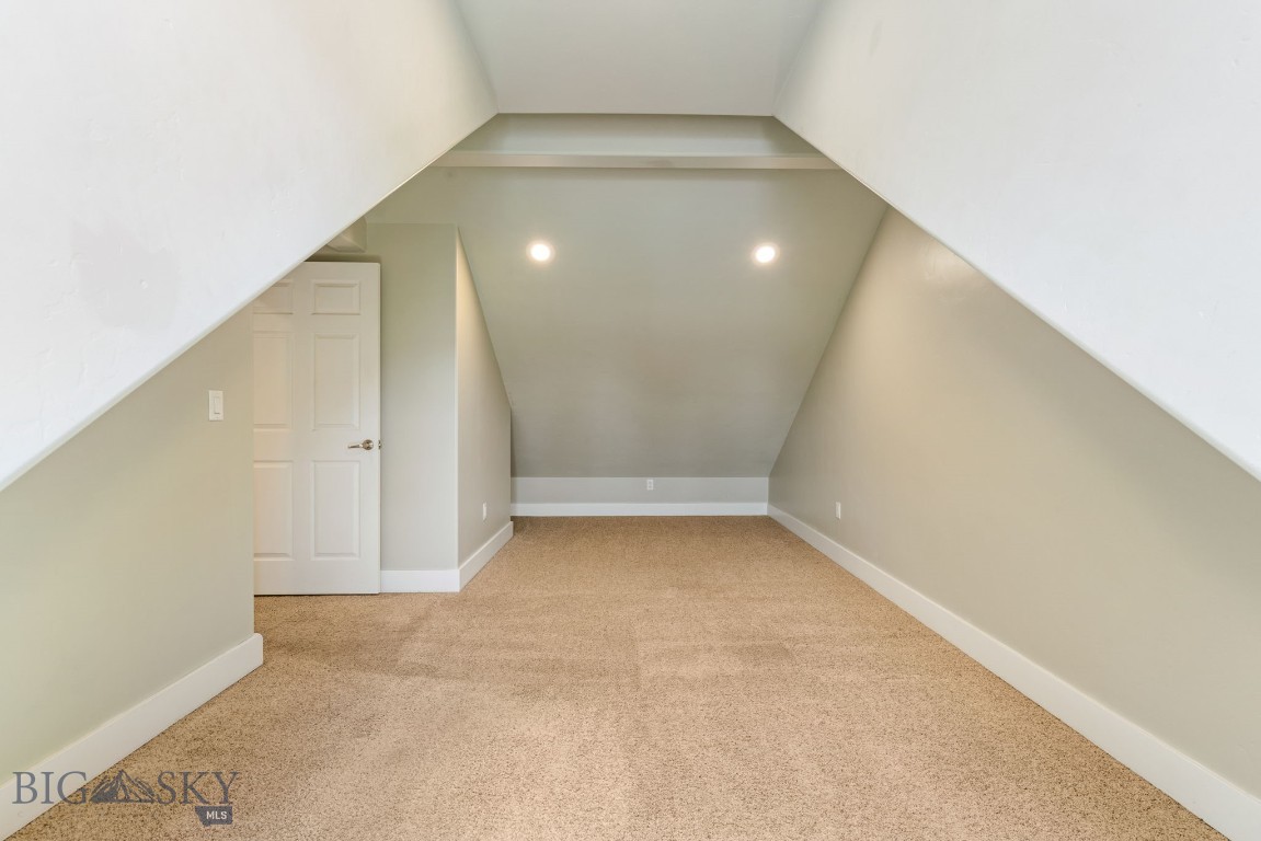 2789 Hedgerow Court Property Photo 33