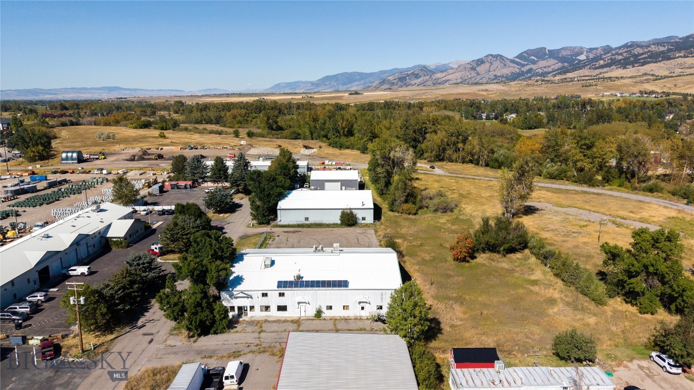 2134 Industrial Drive Property Photo 4