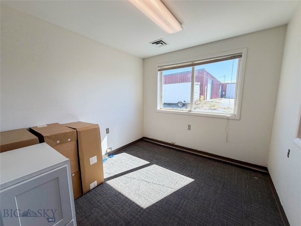 2134 Industrial Drive Property Photo 19