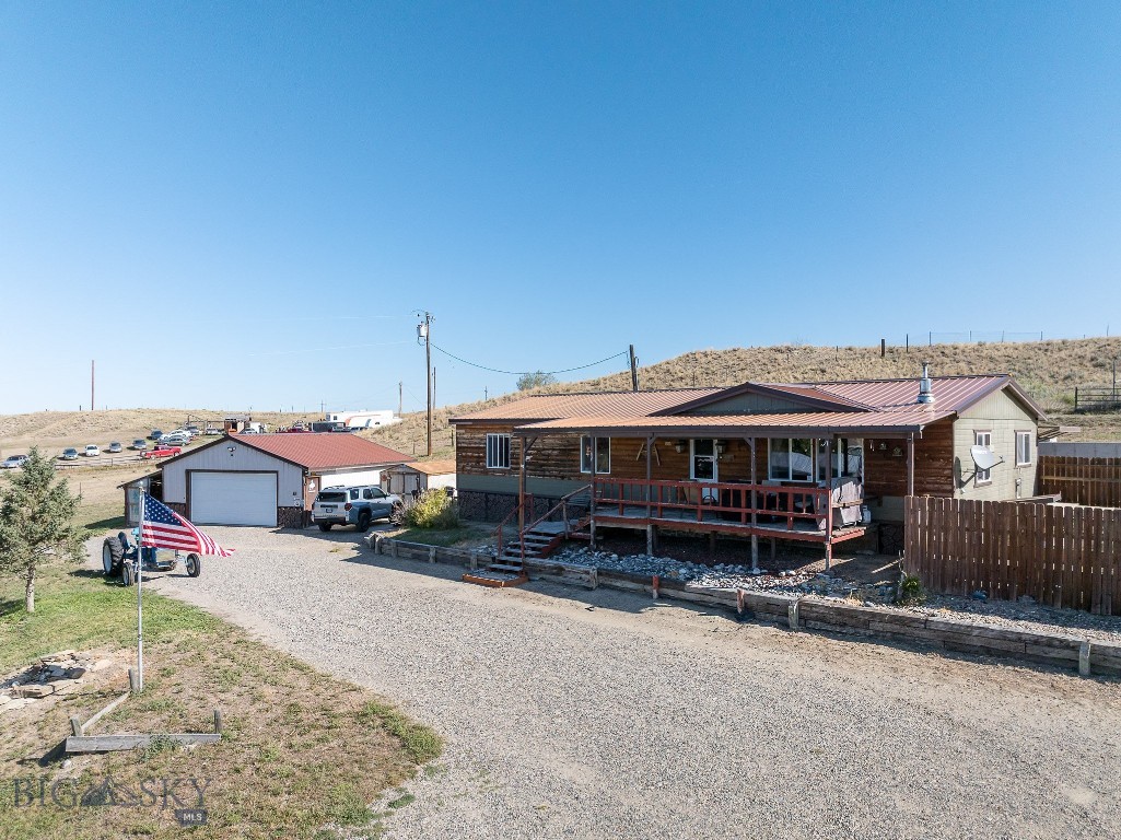 2821 Us Highway 87 E Property Photo 1