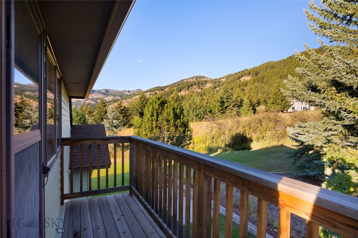 8855 Sypes Canyon Property Photo 5