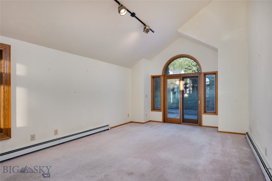 8855 Sypes Canyon Property Photo 14