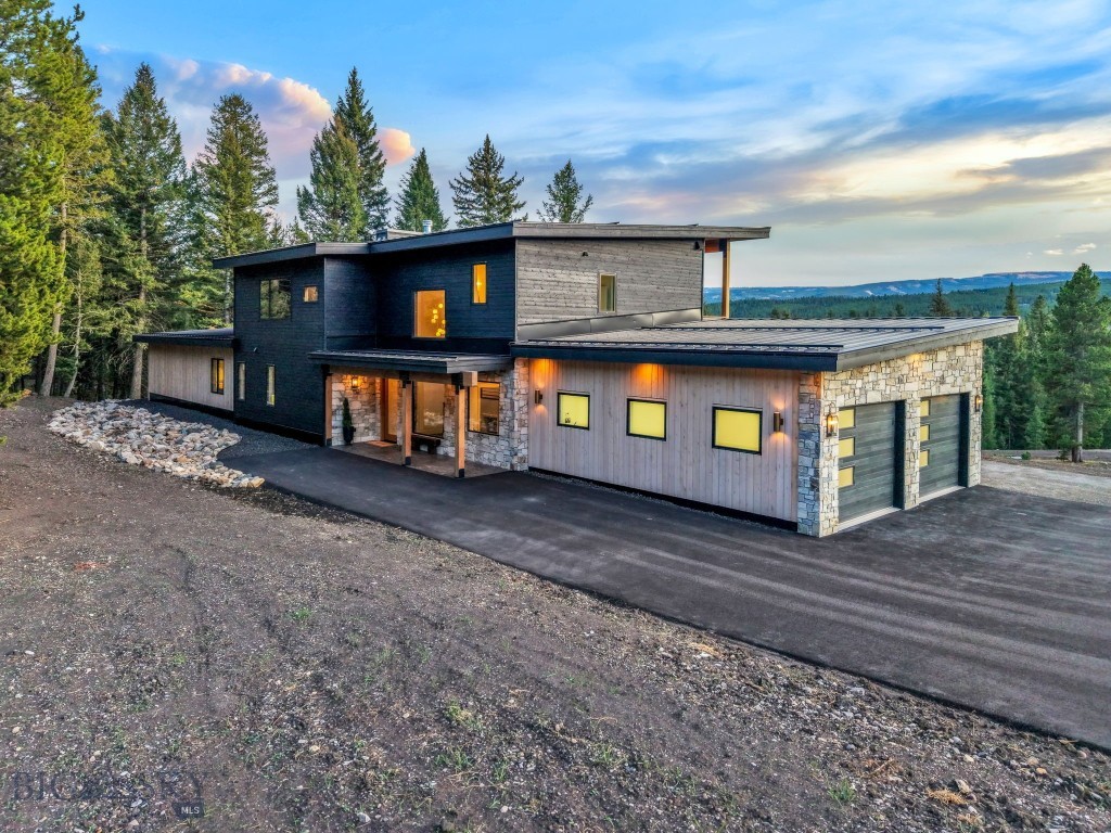 140 Rising Bear Property Photo 3
