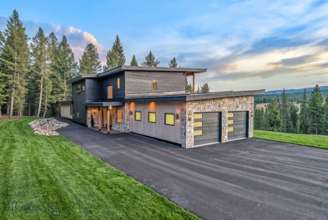140 Rising Bear Property Photo 4