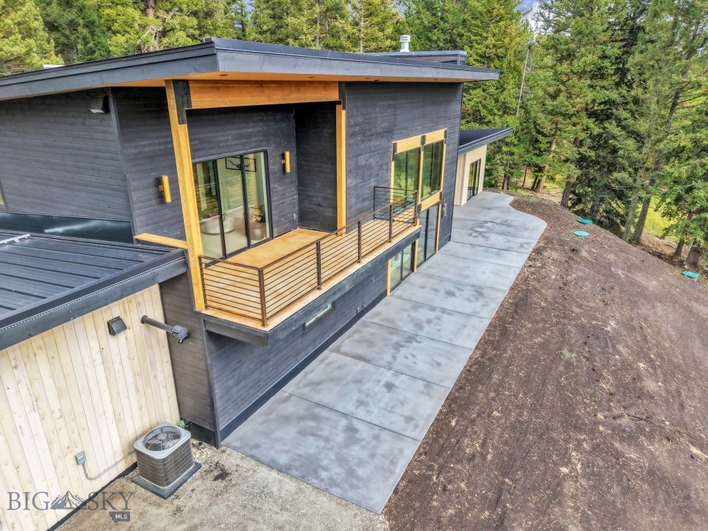 140 Rising Bear Property Photo 89