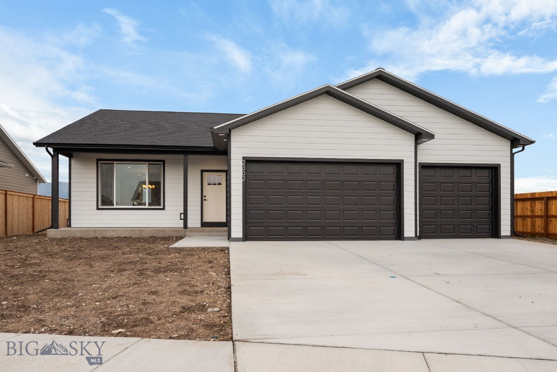 2302 Oriole Drive Property Photo 1