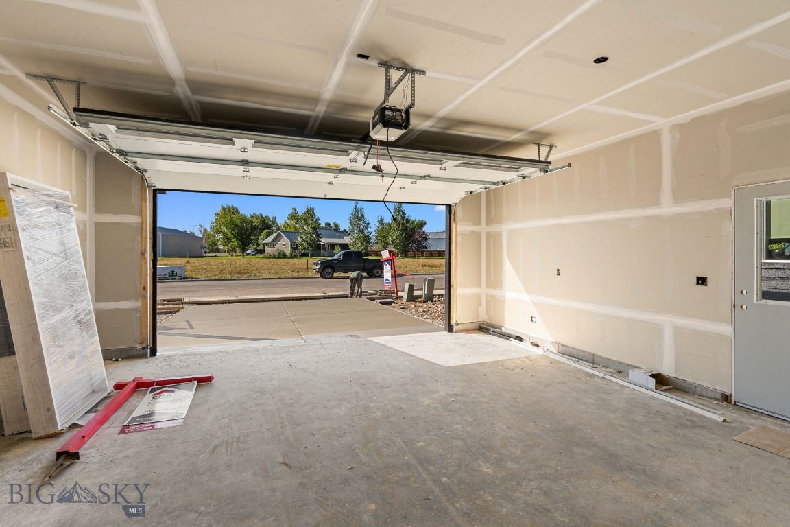 817 Spaniel Lane Property Photo 37