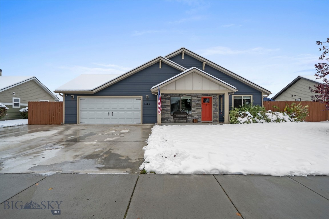 1524 Powers Boulevard Property Photo 1