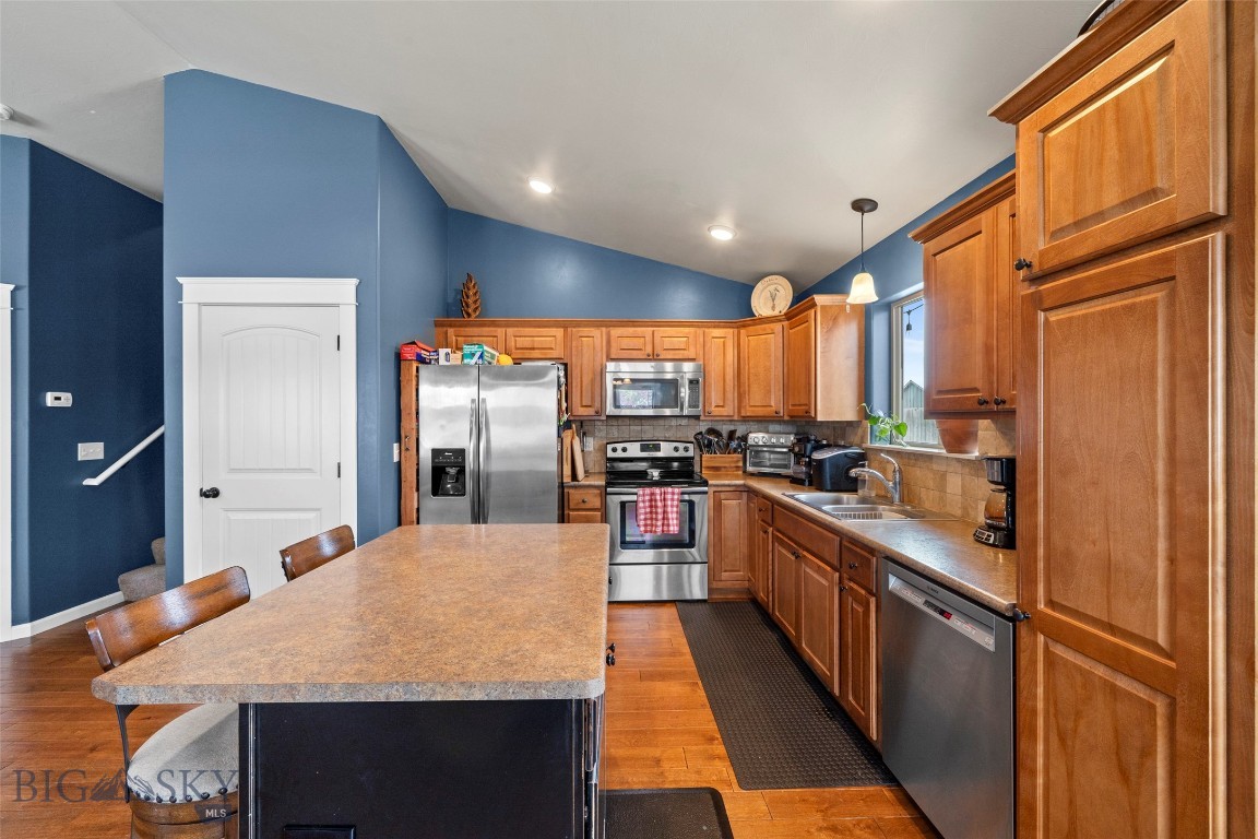 1524 Powers Boulevard Property Photo 3