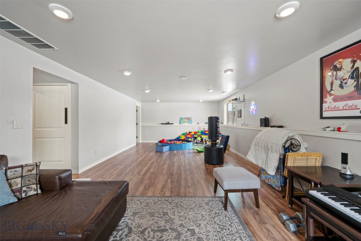 1524 Powers Boulevard Property Photo 40