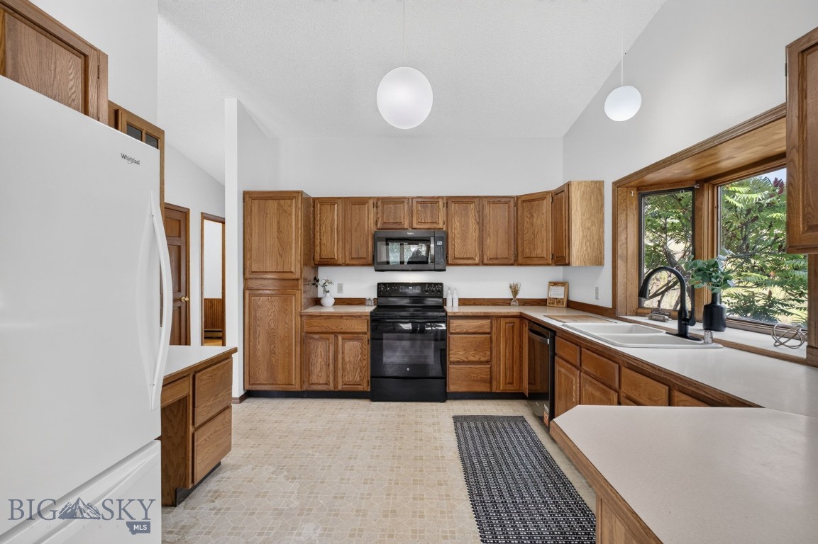 24 Crazy Mountain Road Property Photo 12