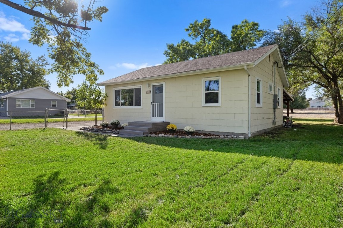 446 Sioux Property Photo 1