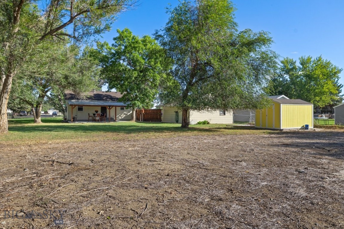 446 Sioux Property Photo 3