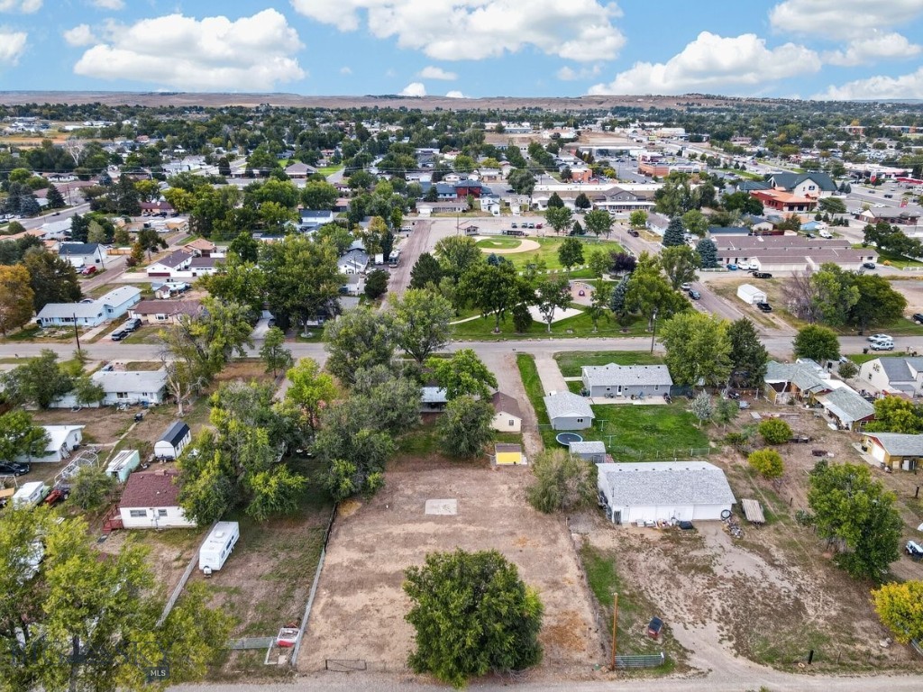 446 Sioux Property Photo 32