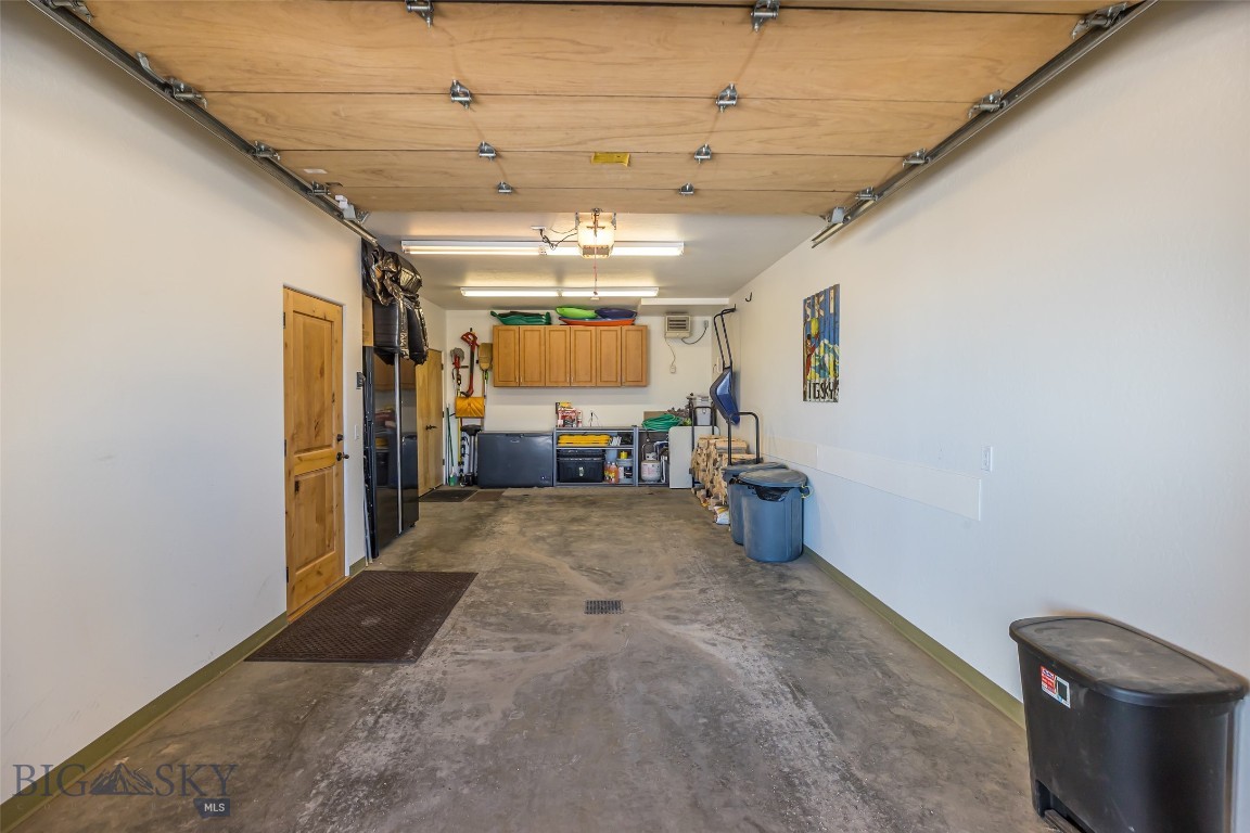 12 Indian Summer Road Property Photo 8