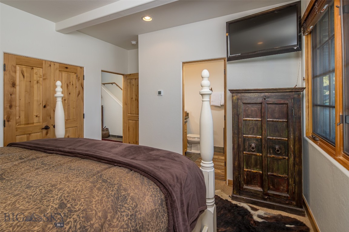 12 Indian Summer Road Property Photo 12