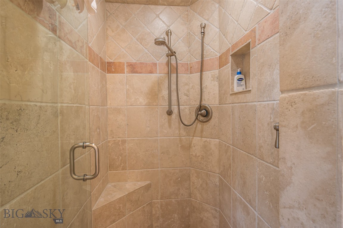 12 Indian Summer Road Property Photo 49