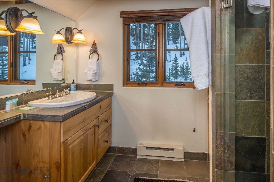12 Indian Summer Road Property Photo 55