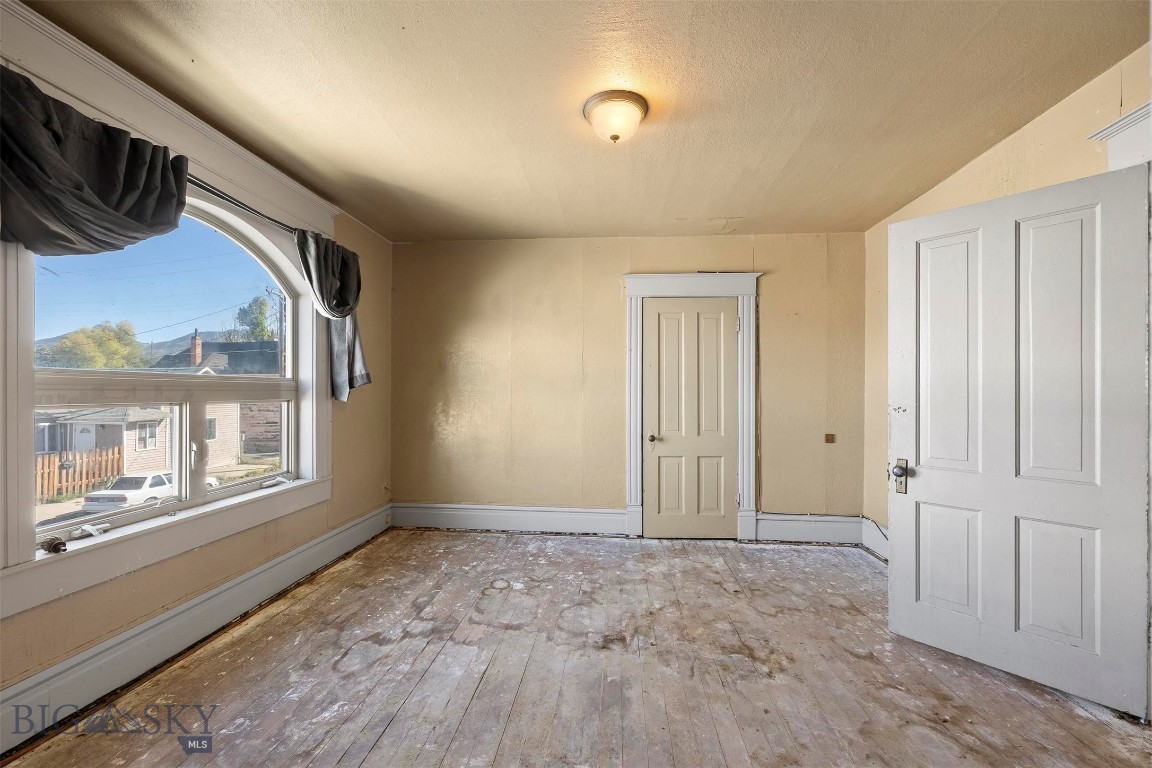 900 S Main Property Photo 20