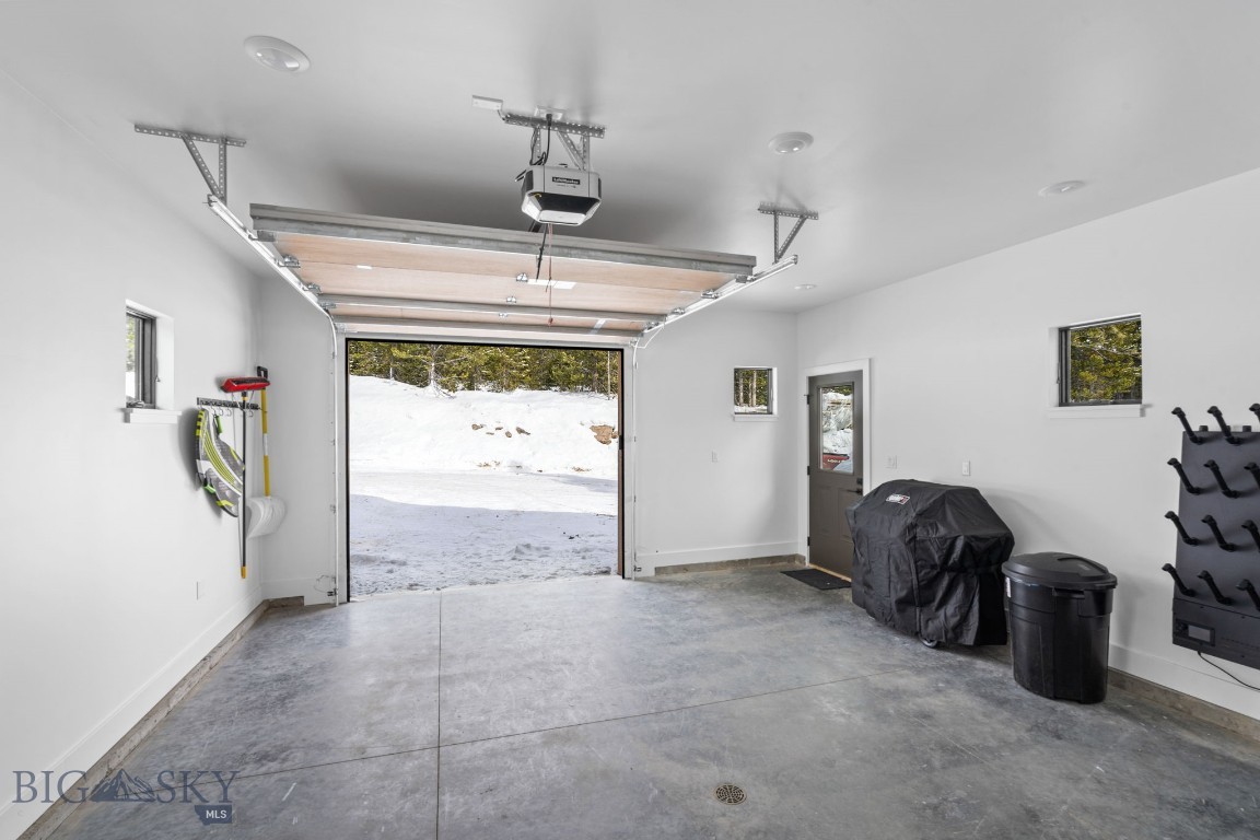12 Highpoint Drive Property Photo 47