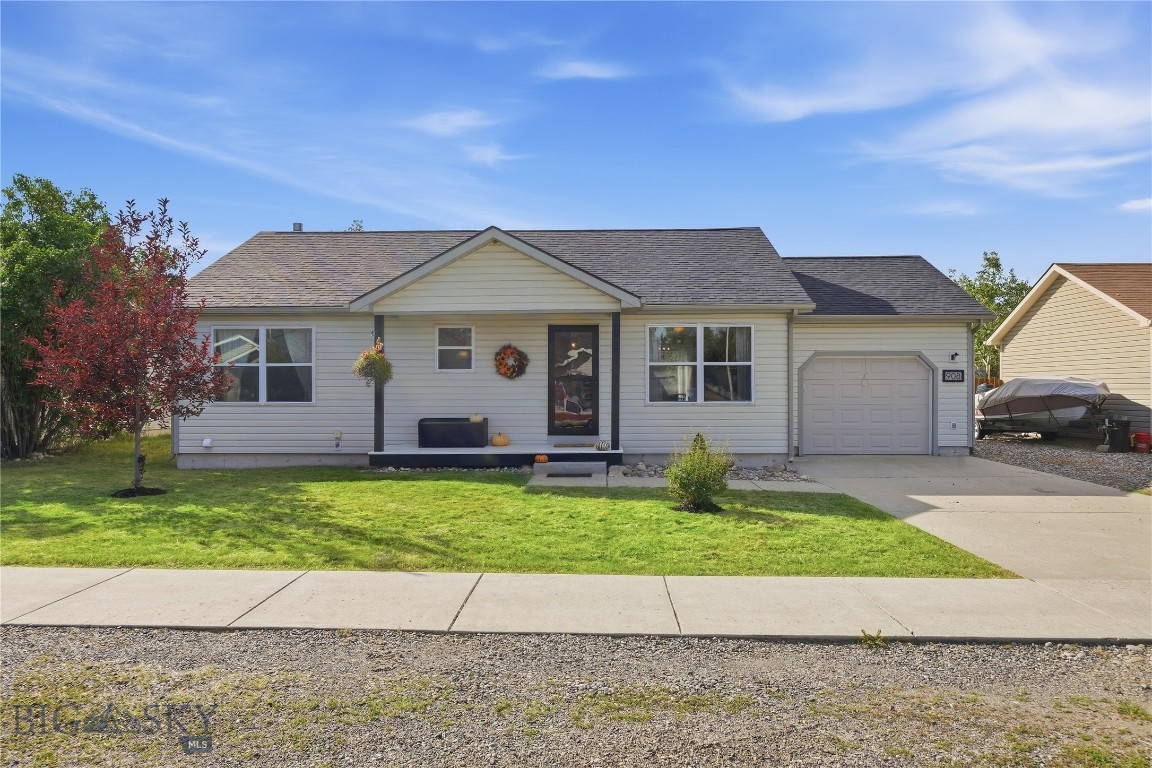 908 Paisley Drive Property Photo 1