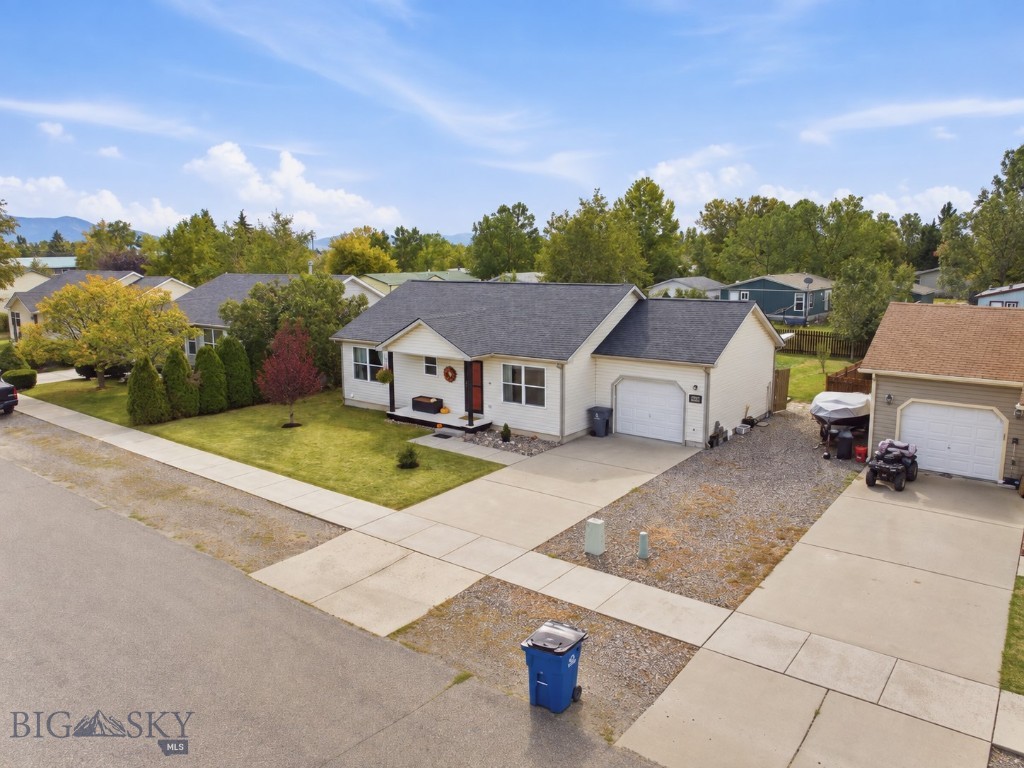 908 Paisley Drive Property Photo 45