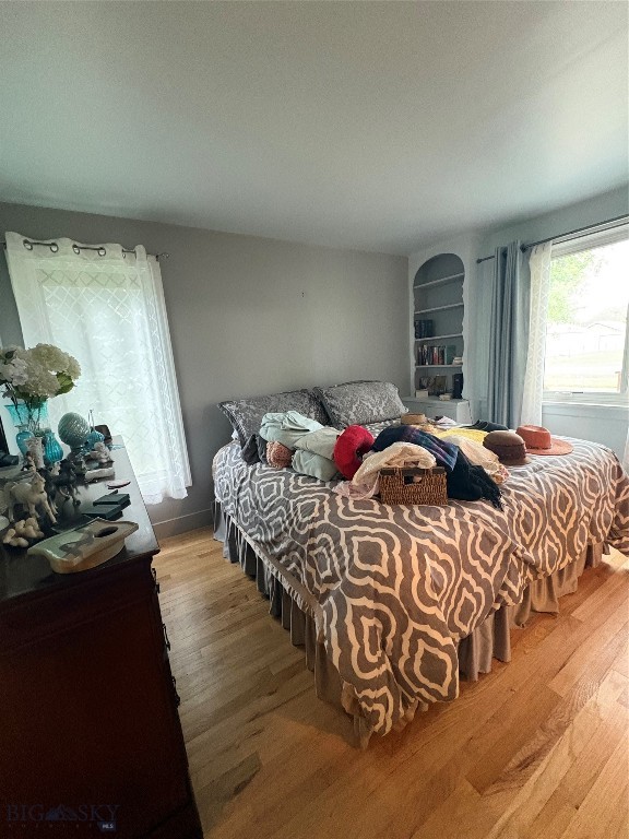 206 2nd E Property Photo 5
