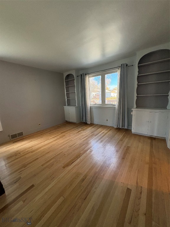206 2nd E Property Photo 13