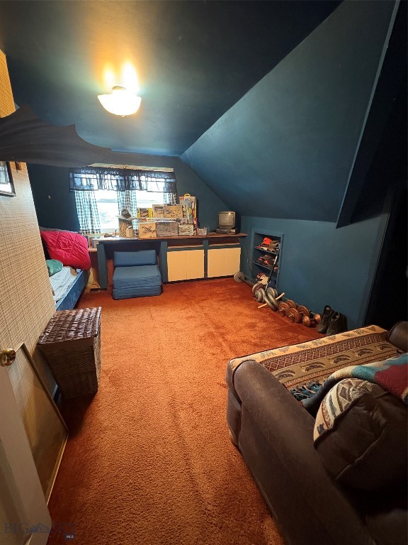 206 2nd E Property Photo 15