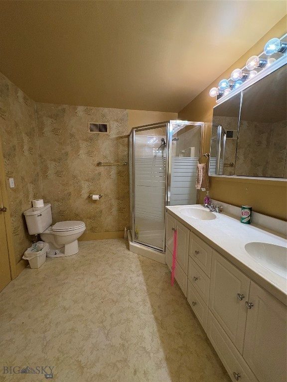 206 2nd E Property Photo 15