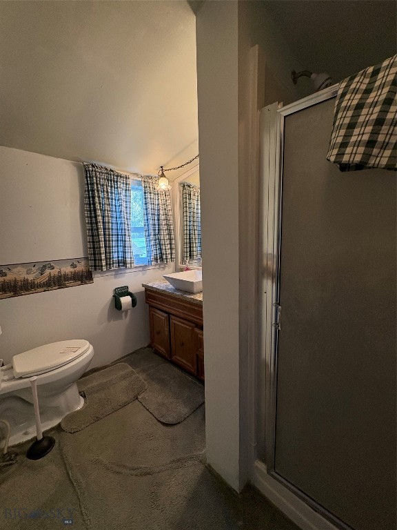 206 2nd E Property Photo 20