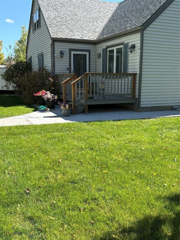 206 2nd E Property Photo 25