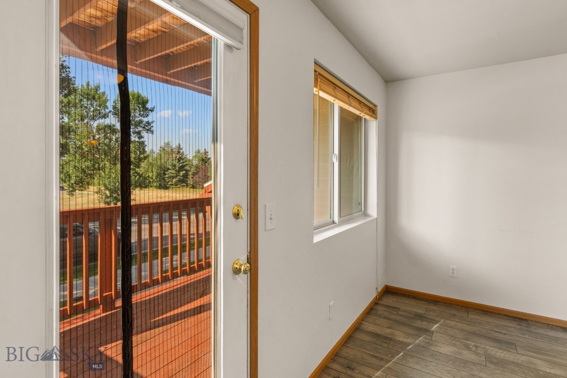 3409 Fallon Street 2b Property Photo 9