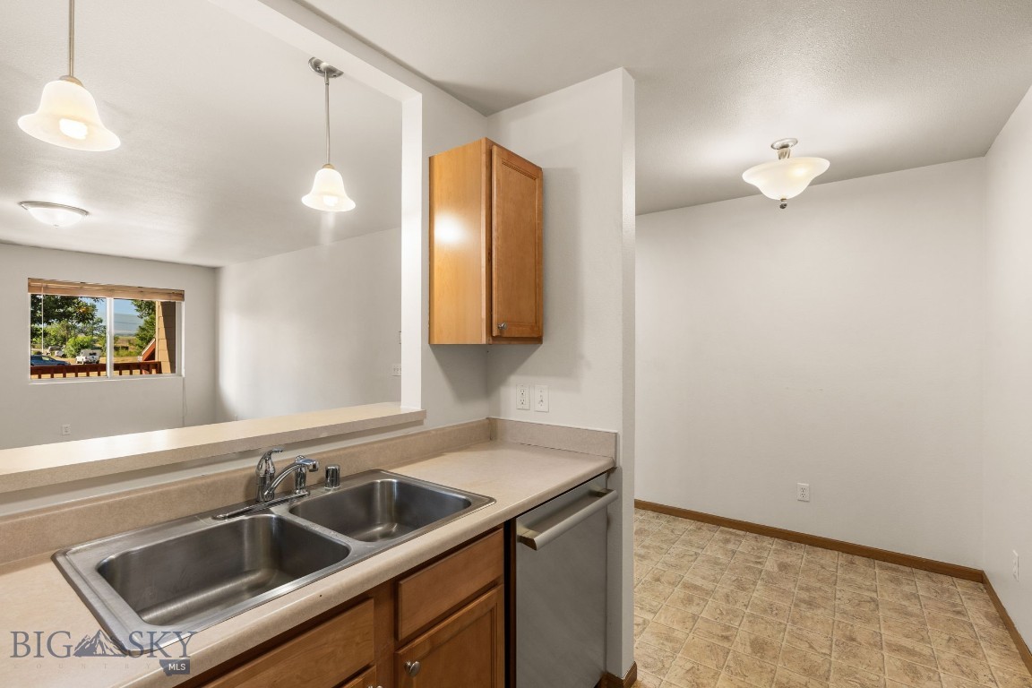 3409 Fallon Street 2b Property Photo 20