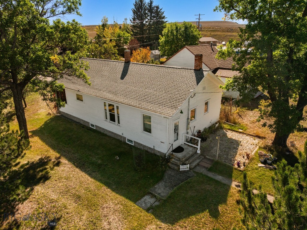 155 1st Street Property Photo 3