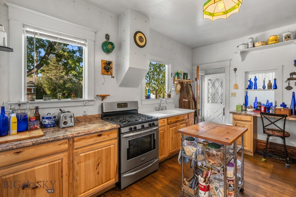 155 1st Street Property Photo 17