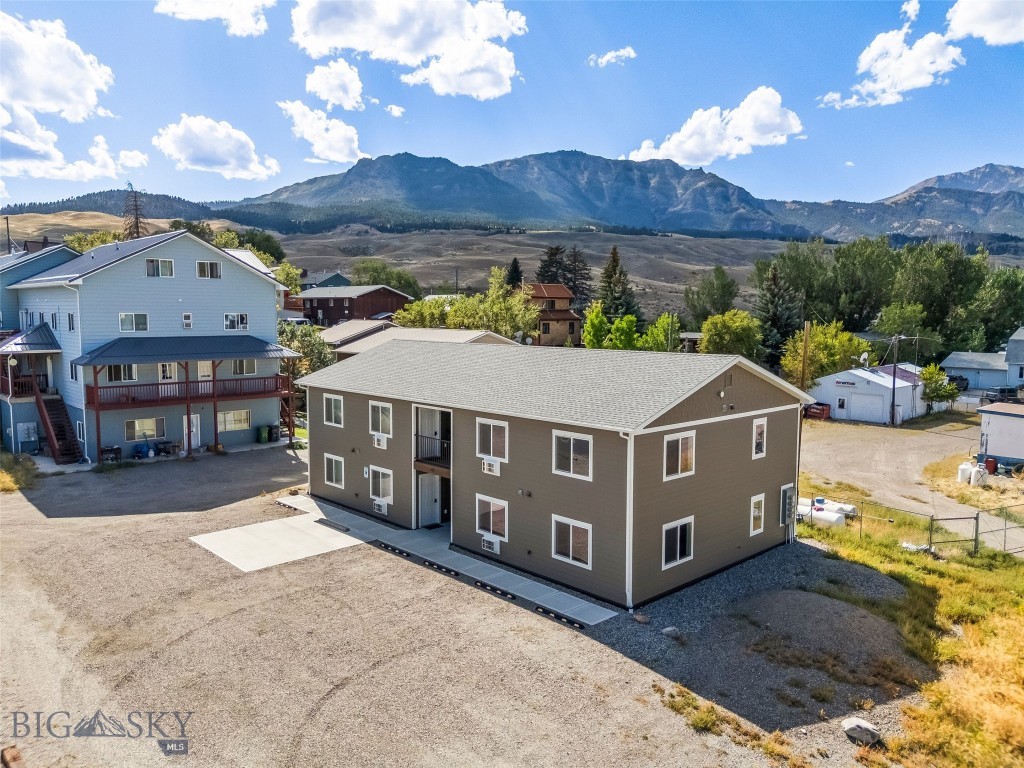 307 Spring Street Property Photo 1